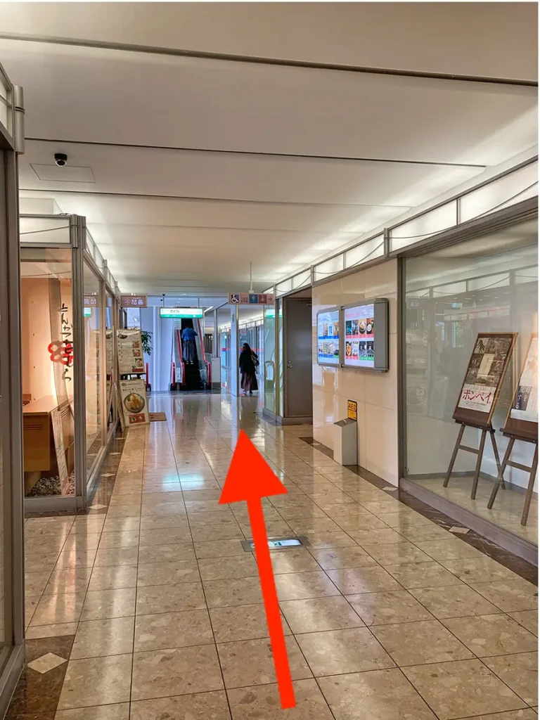千里朝日阪急ビルへ地下鉄でお越しの場合08